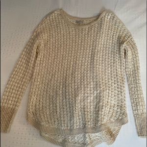 American Eagle cream sweater. Size Small. Great condition!